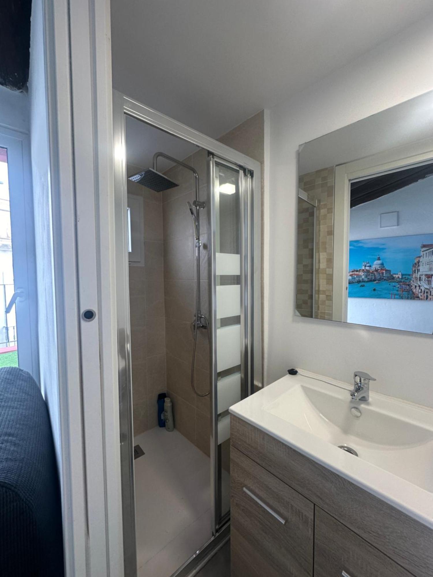 Calle Harinas 23 Appartement *